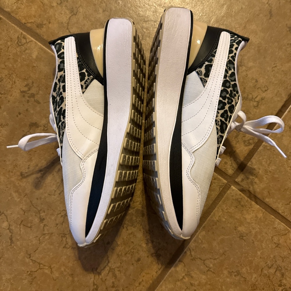 Puma Kicks - image 2